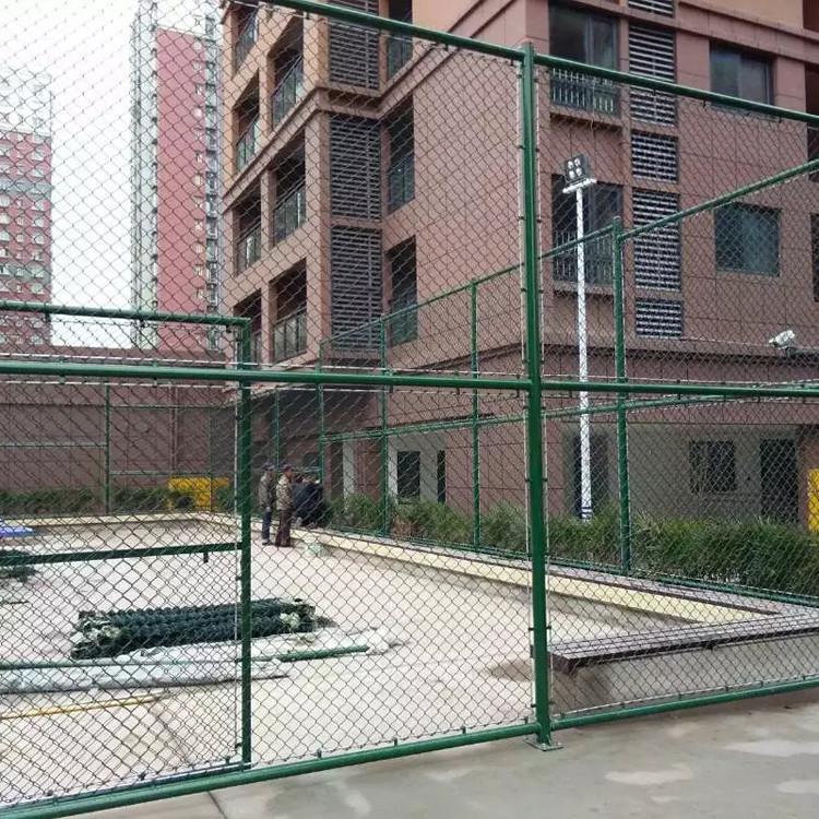 日字型球場(chǎng)護(hù)欄網(wǎng)